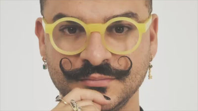 סרטון של דרור קונטנטו עם דוגמניות הלובשות מחטבי גוף בגזרות שונות